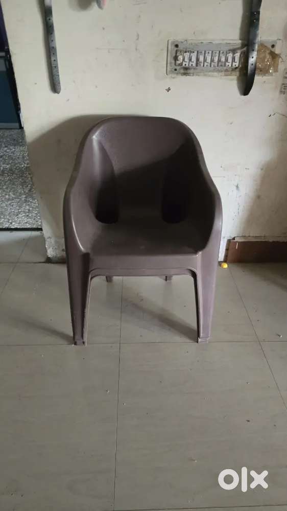 फायबर chairs सिर्फ 100/- रु