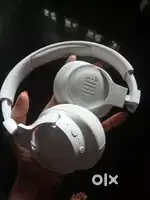 Jbl 760 nc new in working condition with warranty and box