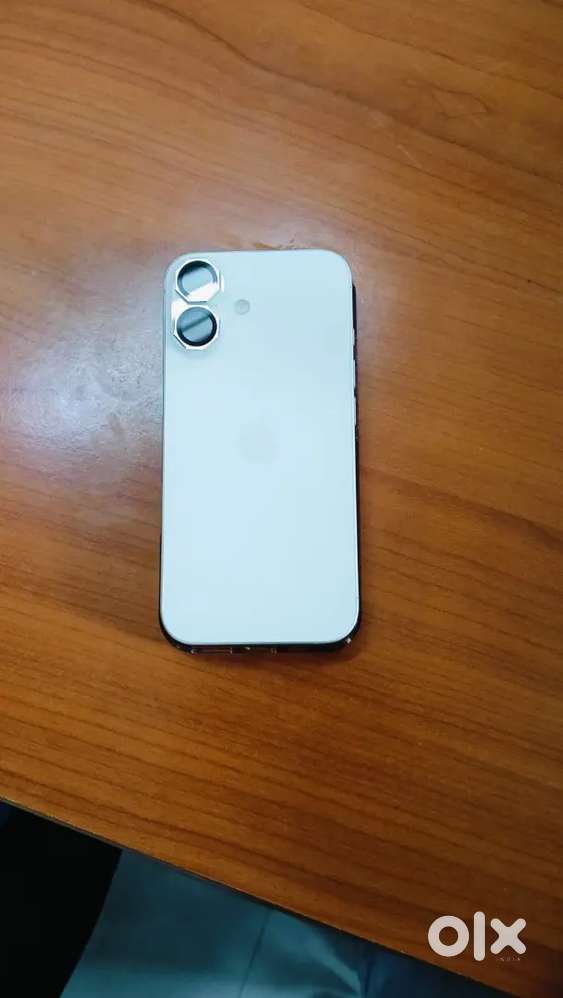 Iphone 16 white