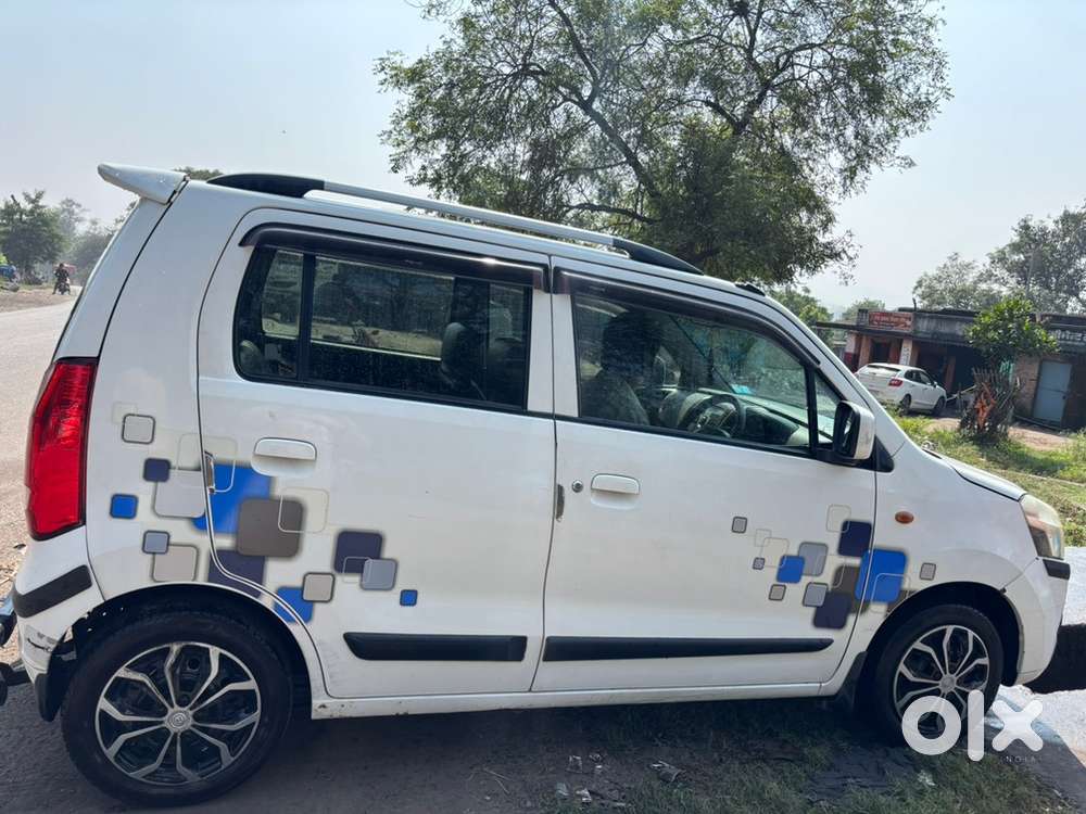 Maruti Suzuki Wagon R 2013 Petrol Well Maintained