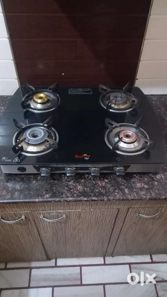 4 Burner Gas Stove