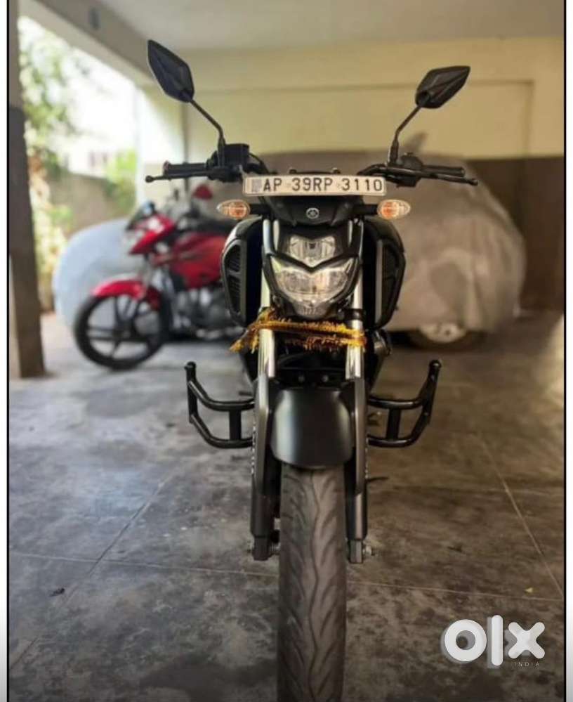Yamaha fzs