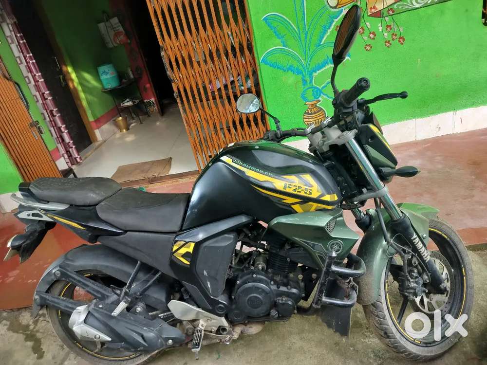 Yamaha FZS