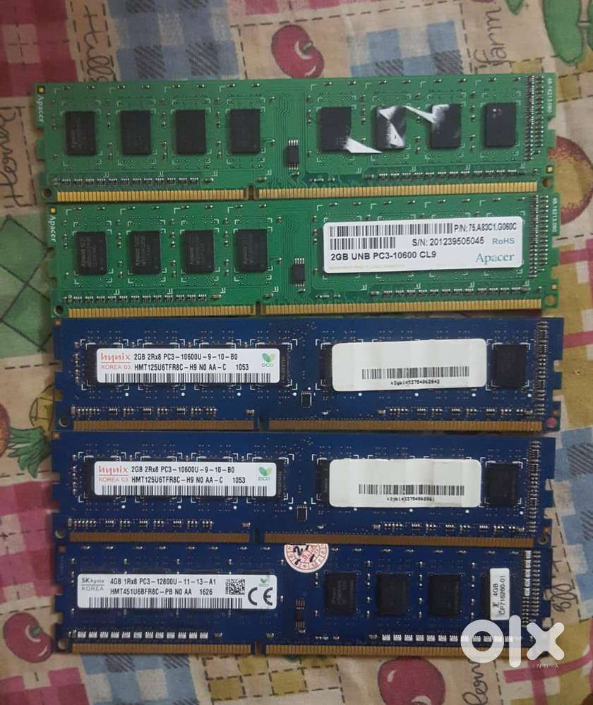 DDR3 RAM 4GB / 2GB (SKhynix) PC3 - 12800U for PC light used.