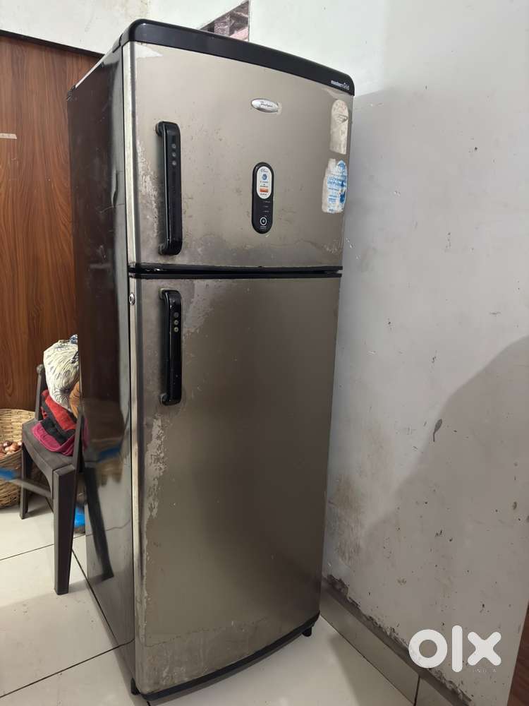 Whirlpool 286 Liters 3 Star fridge