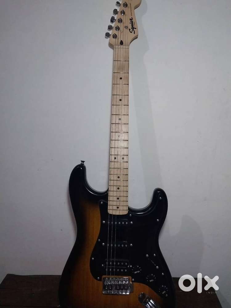 Electric guitar with amp ...free gig bag and cable.