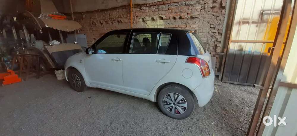 Maruti Swift 2010 – papers renewed, & All New tyres. well maintained.