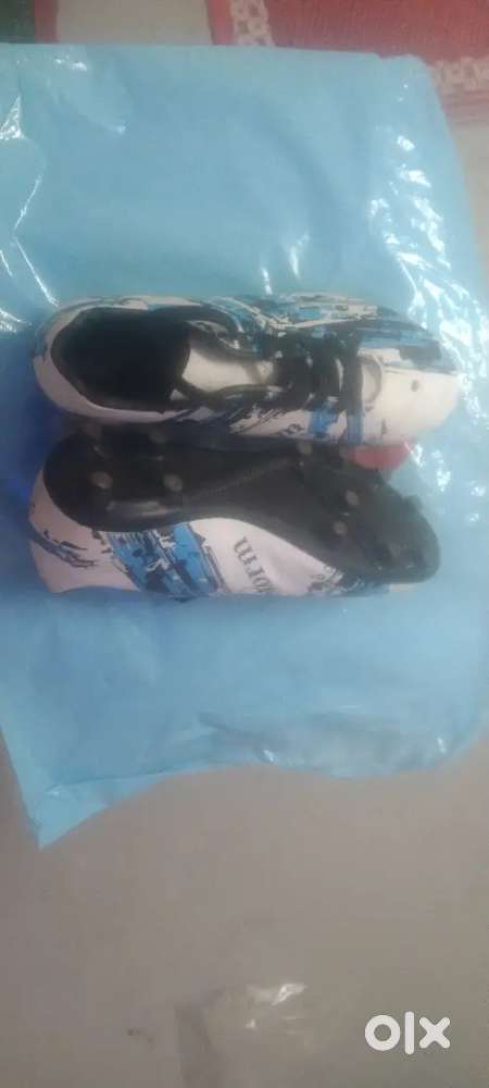 Football shoes