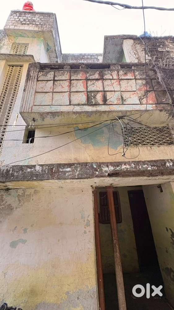 Old House for Sale – 16×40 Plot – Main City Location – Clear Documents