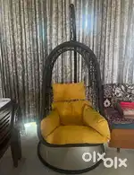 Home Town Swing with Cushion