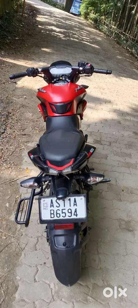 Bajaj ns 125