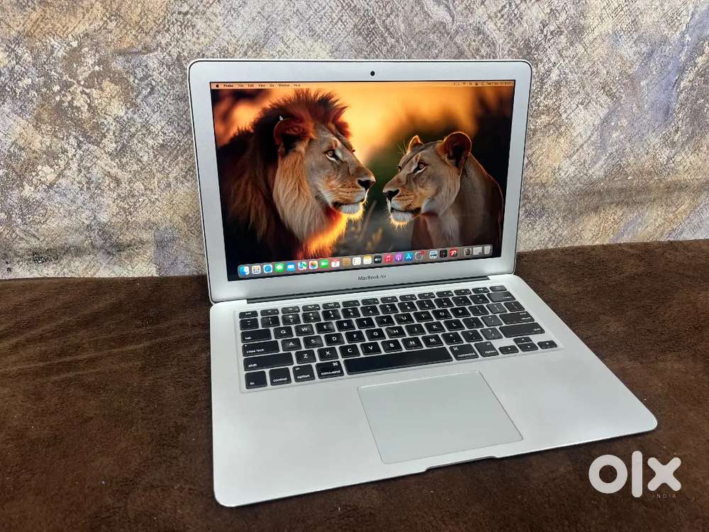 Apple Macbook Air 13inch 8Gb Ram 2017 year model slim