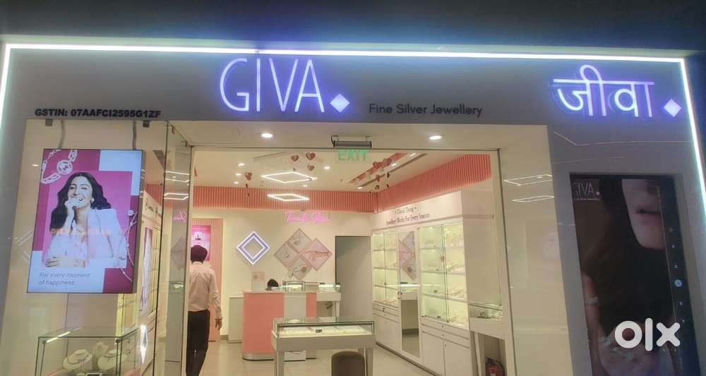 NEED CANDIDATES FOR GIVA SHOWROOM IN LICKNOW LOCATION APPLY NOW