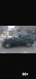 Mahindra XUV500 2012