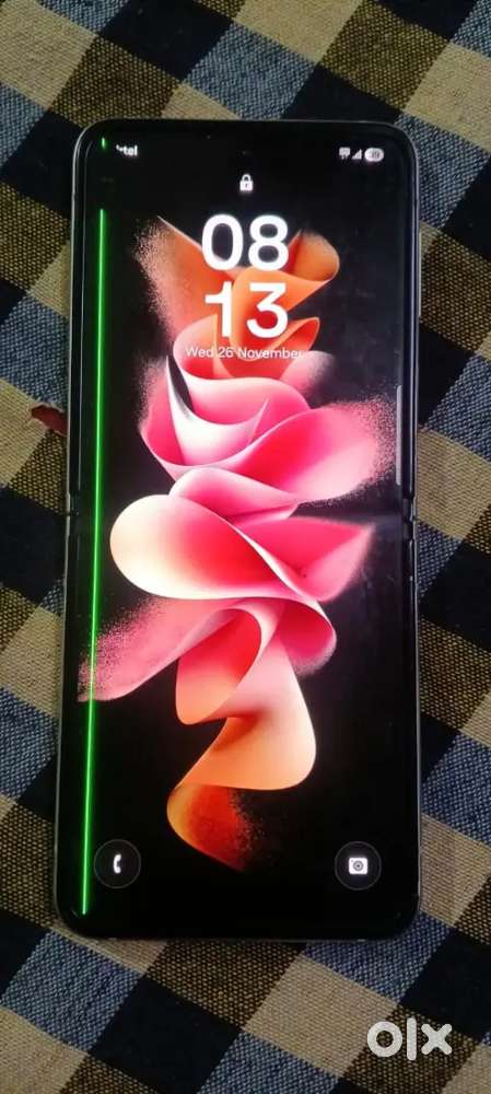 Samsung zflip3 hai single green line