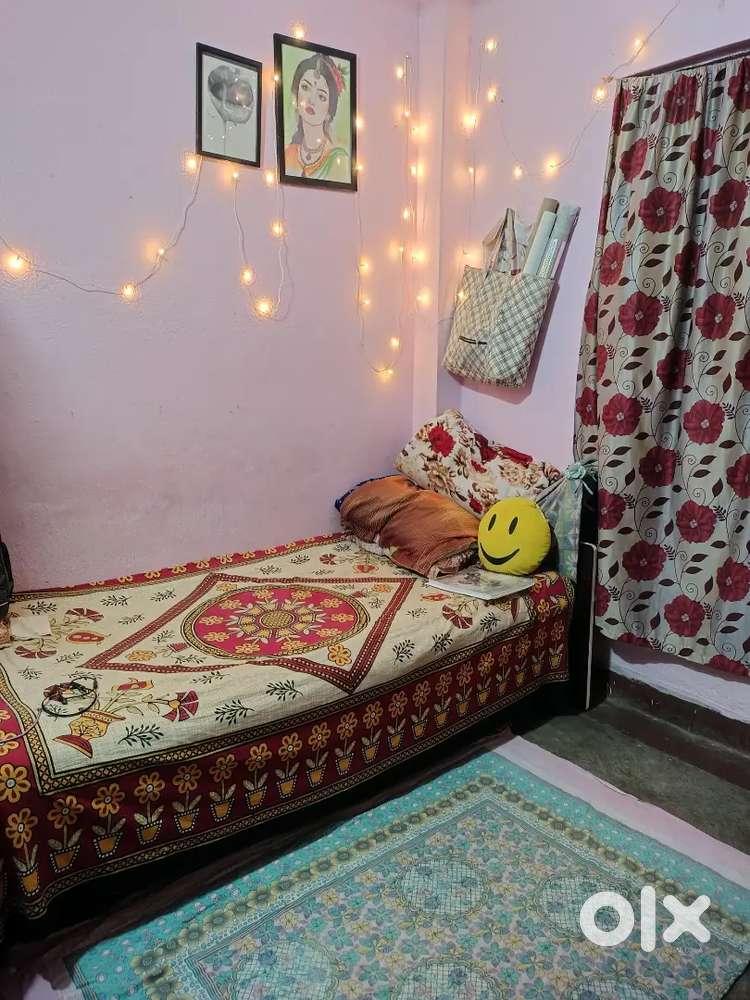 Need flatmate for 2 BHK flat only for girl's