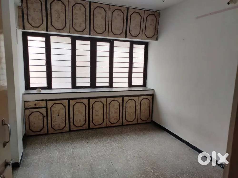 Required male flatmate: sharing 2BHK