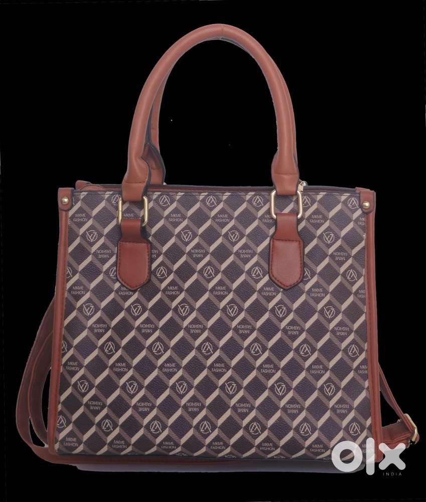 Handbag making expert