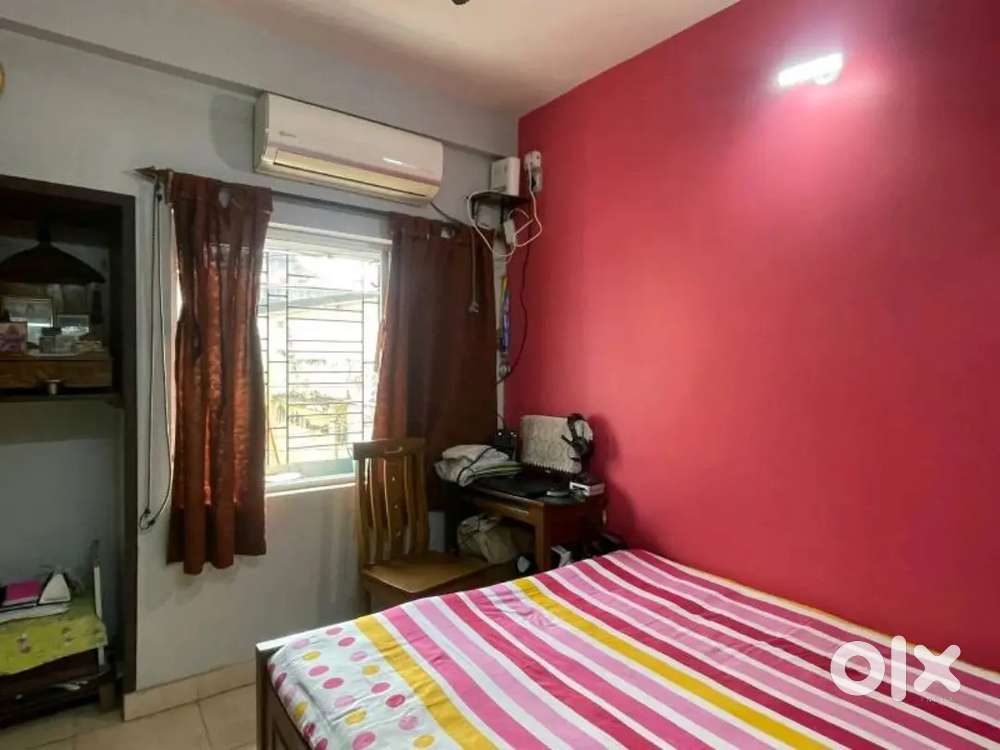 Urgent flat sale Kamal gaji more