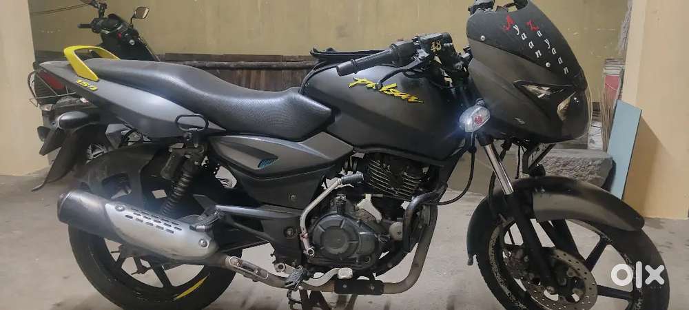Pulsar 150 neon