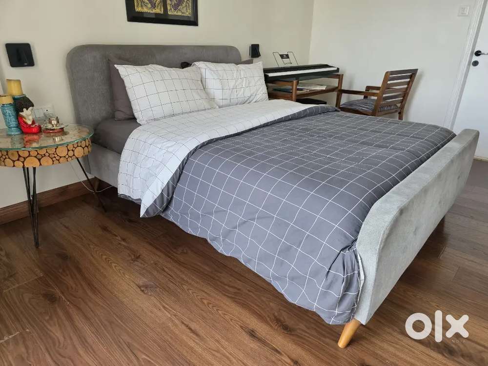 Queen size Bed with high quality mattress