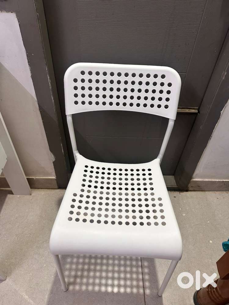 Table & Chair