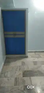 1 room with depeate bathroom Fan
