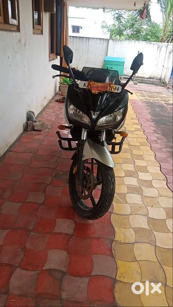 YamahaFazer-Black colour