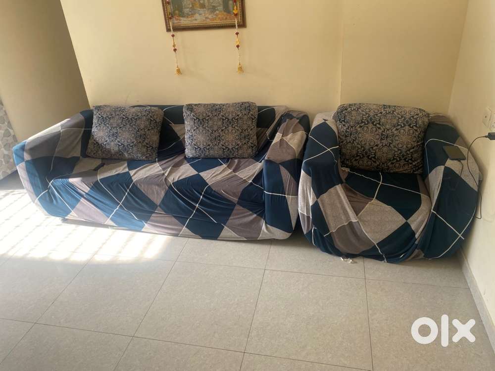 Sofa set 4 seater with pillow and Sofa cover