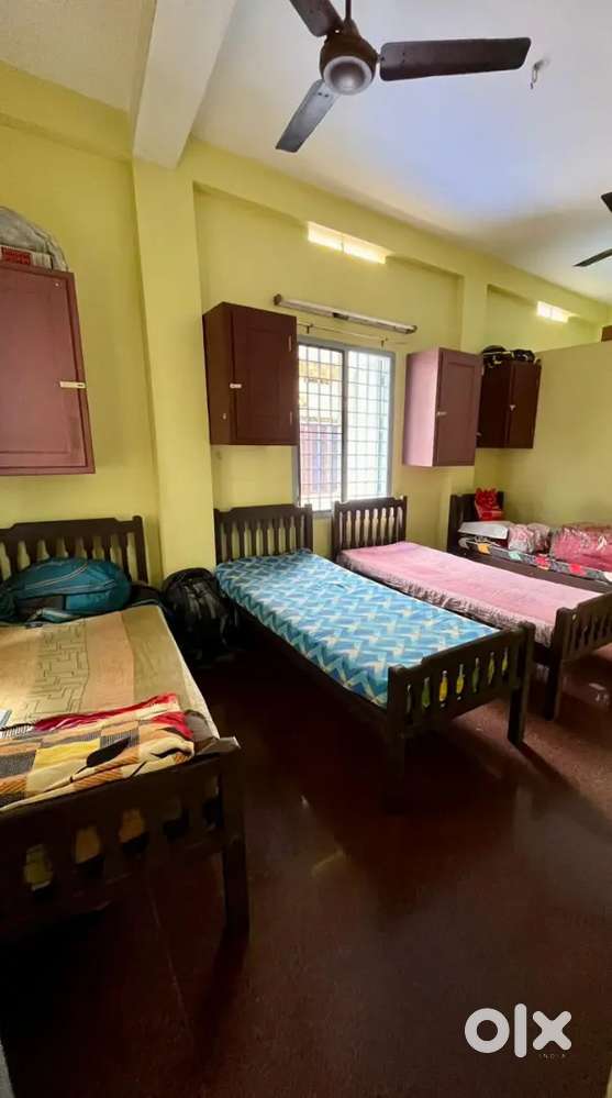 Ladies PG / Ladies Hostel / Sharing room for Ladies