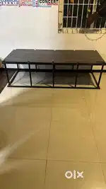 4 Bench and one dismantle wardeobe some pwood sheets 9mm and 11mm