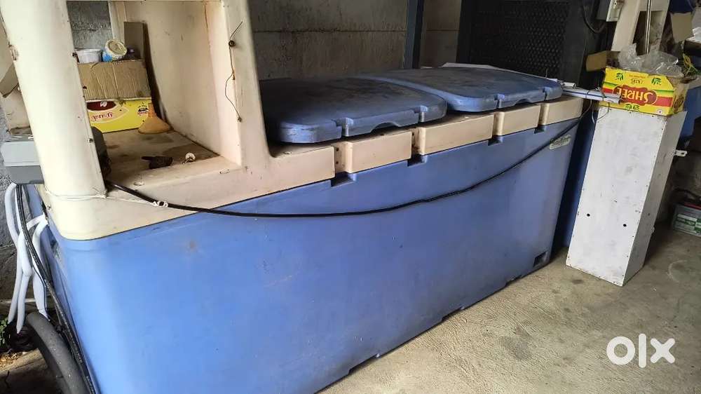 200 ltr Continuous Freezer
500 ltr Ageing vat
1200 ltr SaeplastFreezer