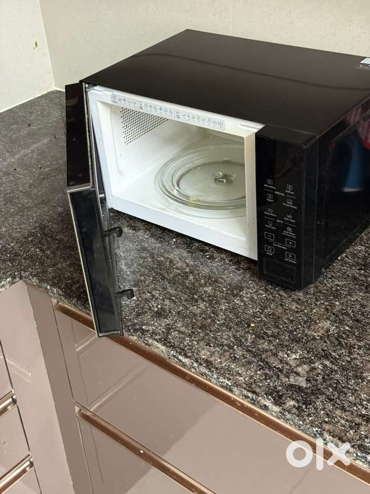 Microwave oven