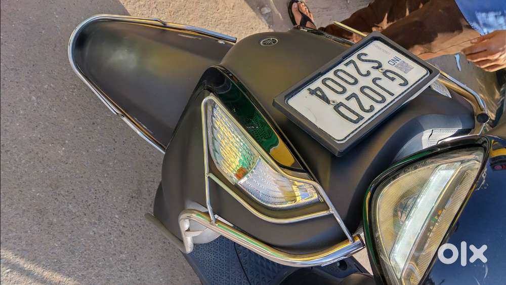 Yamaha fascino 125 hybrid.