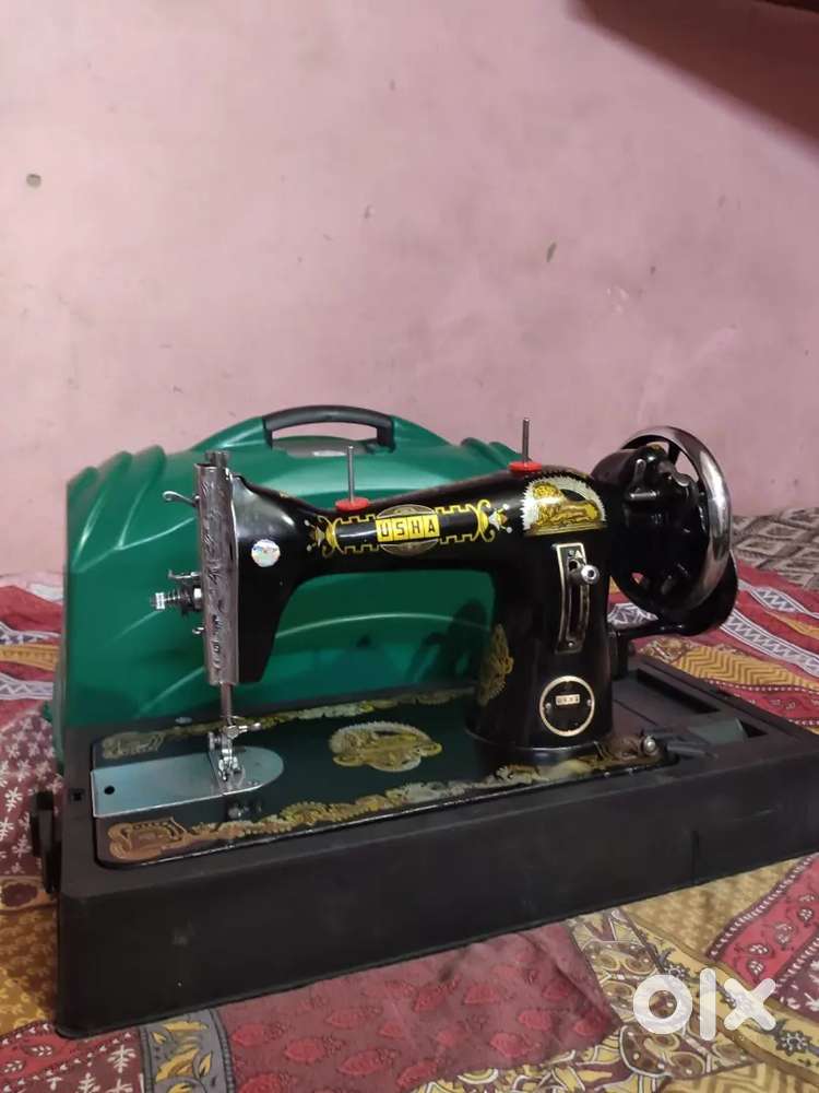 Usha sily machine good condition with cover