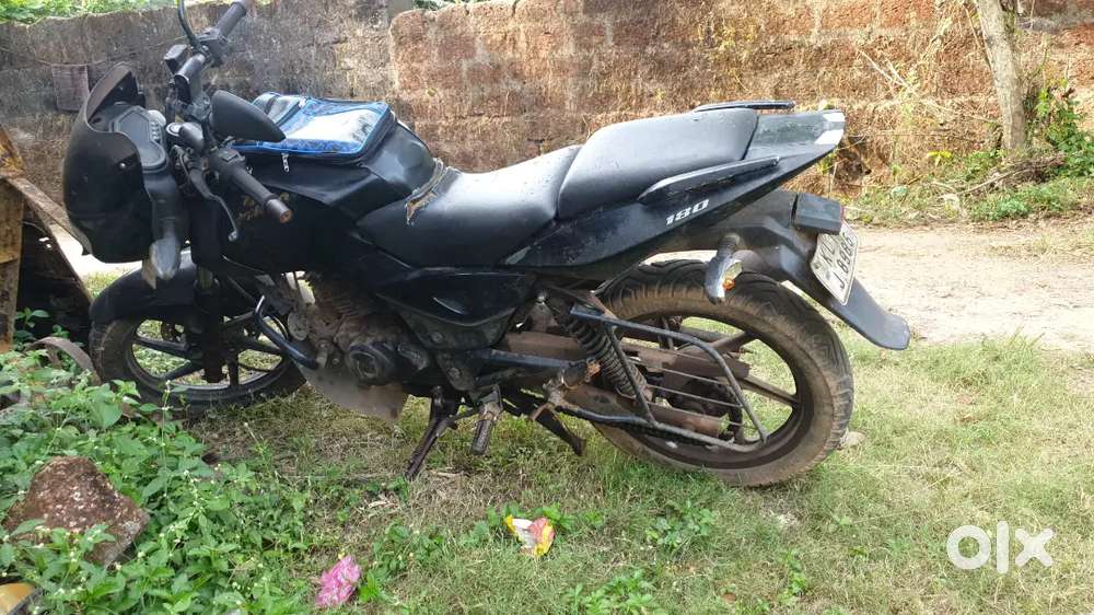 Bajaj pulsar 180