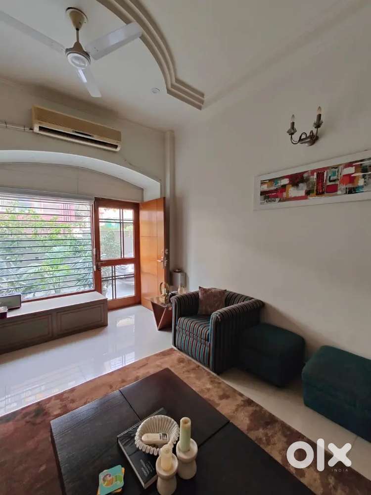 4 bhk Fully furnished flat available for rent in greenfield colony