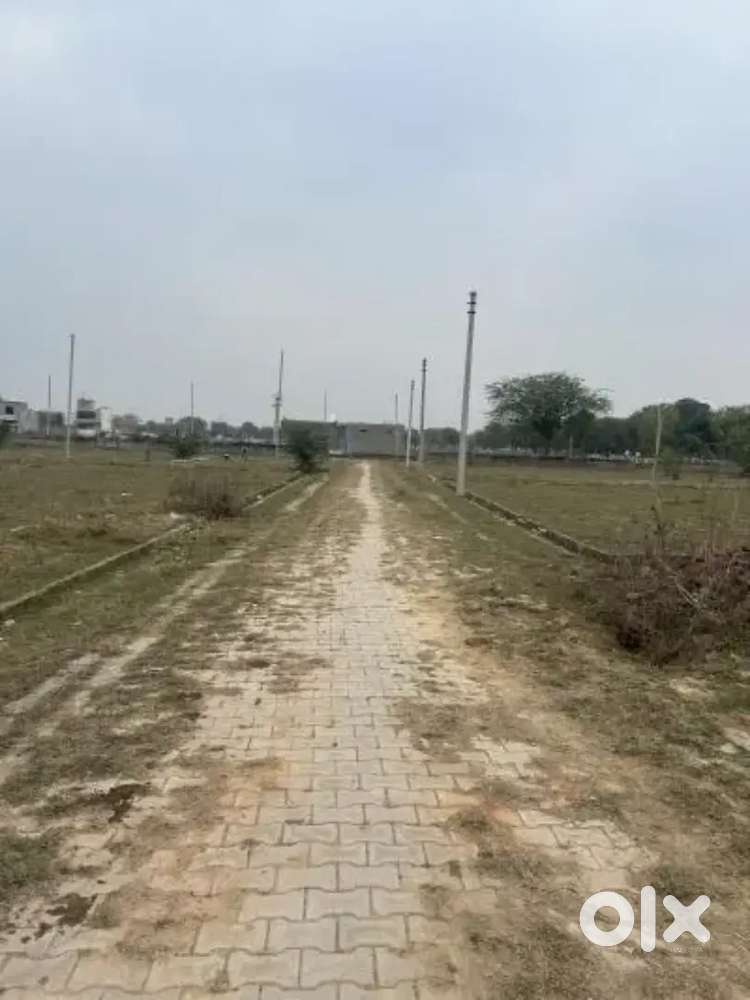 1500 sqft area corner plot hai interested log hi sampark kare