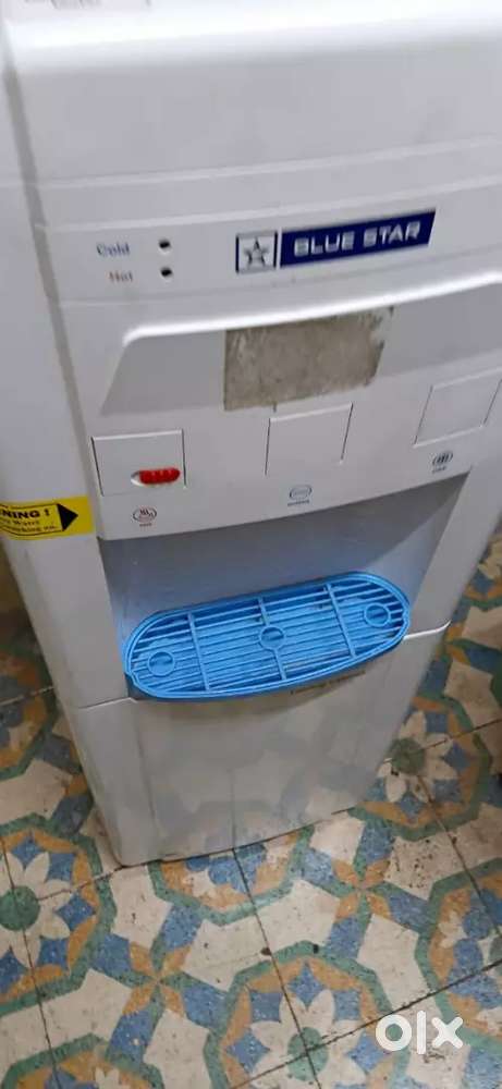 blue star hot and cold water dispenser with mini frged