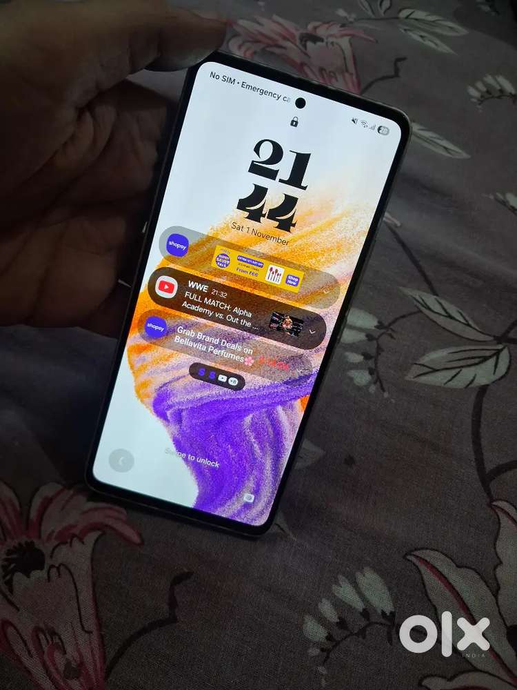 A53 5g in mont condition 3 years old