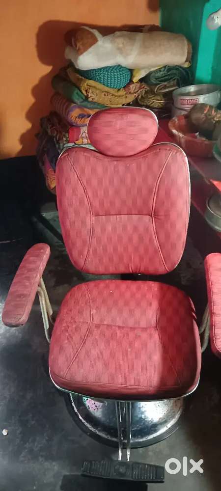 Salon & parlour chair