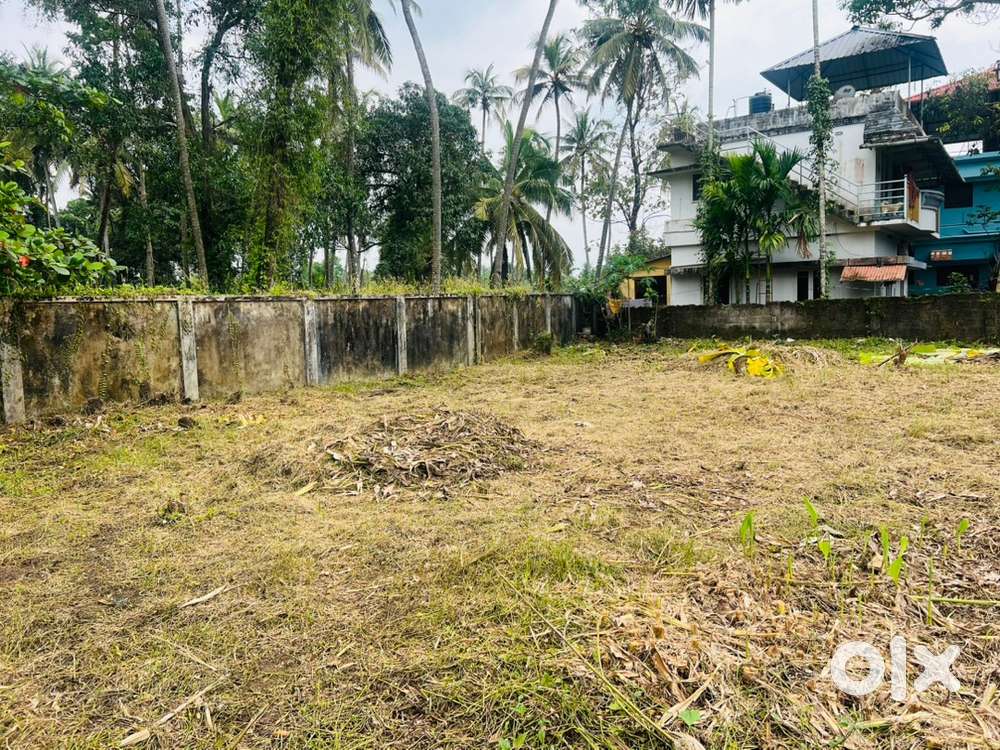 16 cent individual land for sale near THRIPUNITHARA 13 laks