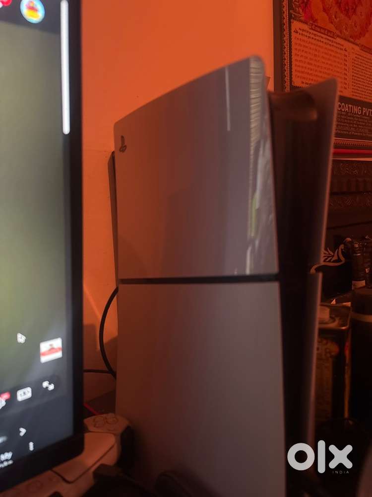 PS5 for sale 4 months old