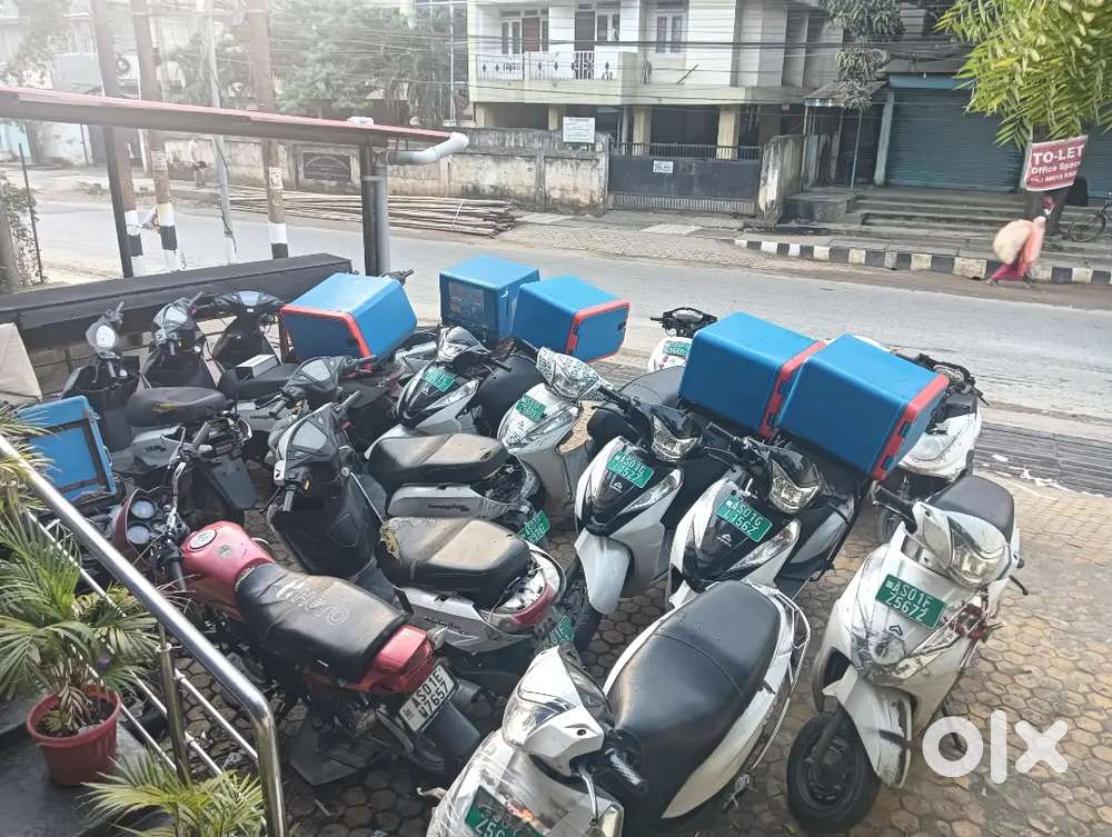 Dominos delivery partner