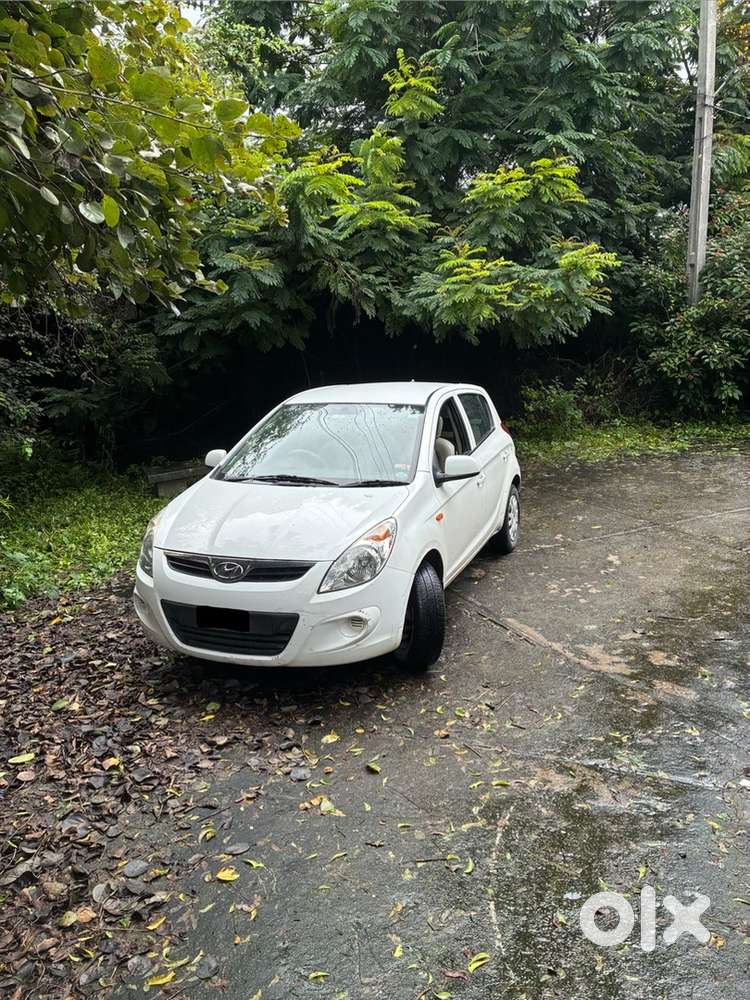 Hyundai i20 2011 Petrol 83000 Km Driven
