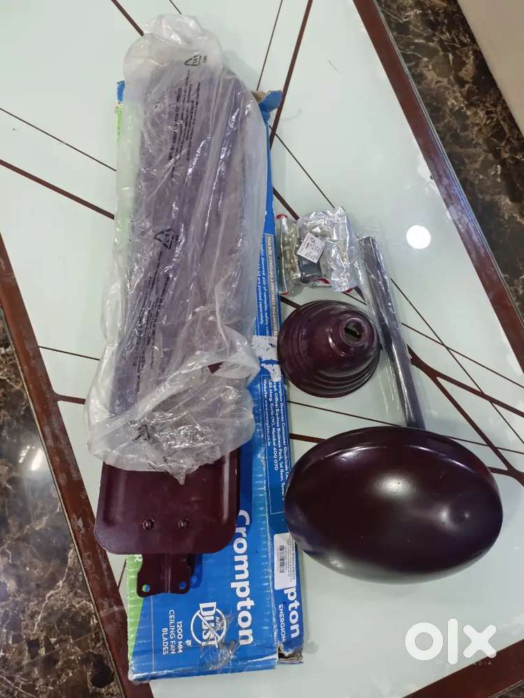 New Crompton ceiling fan good working condition all demo modal fan