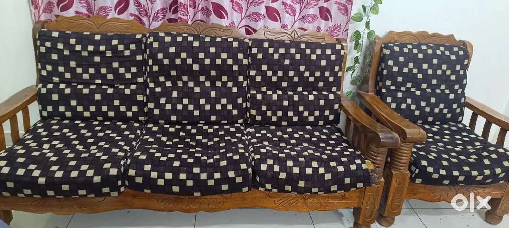 Wooden Sofa Set – 5 Seater (3+1+1) with Cushions – Good Condition