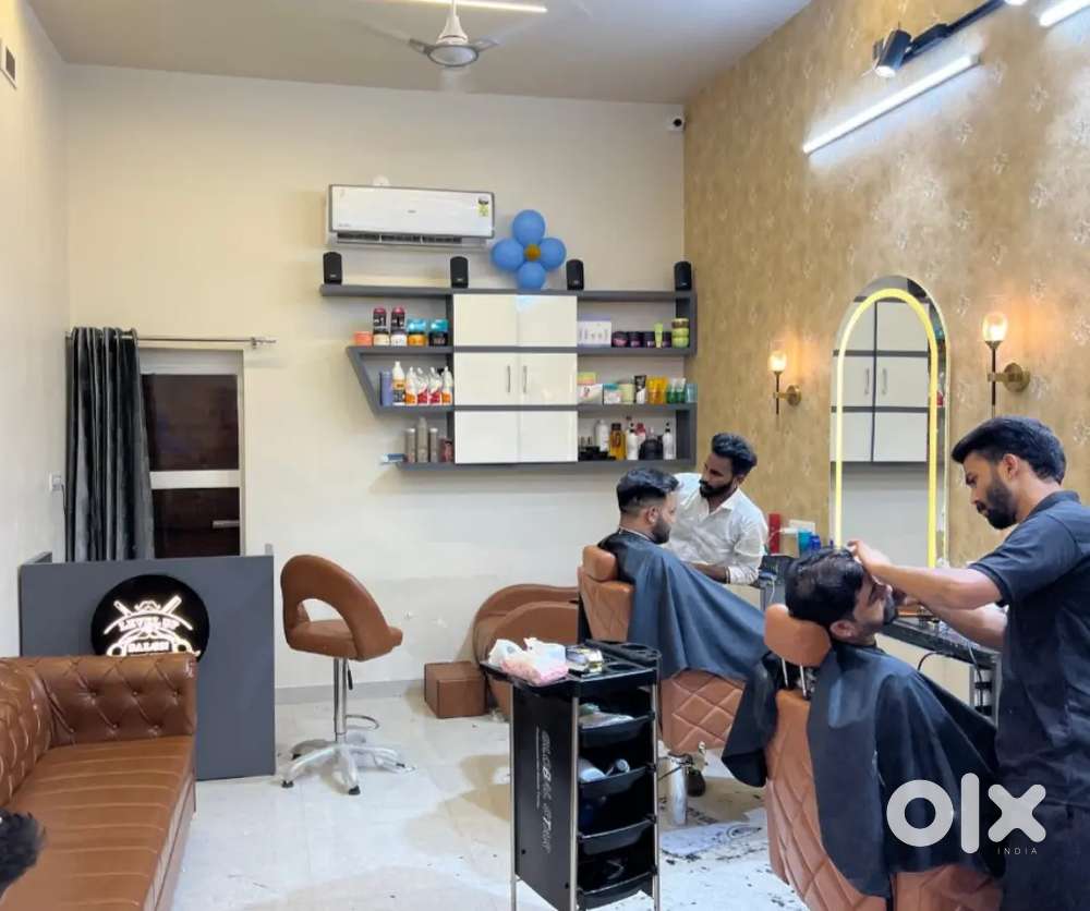 Furnished gents beauty saloon near nh bypass opposite goldsouk mall