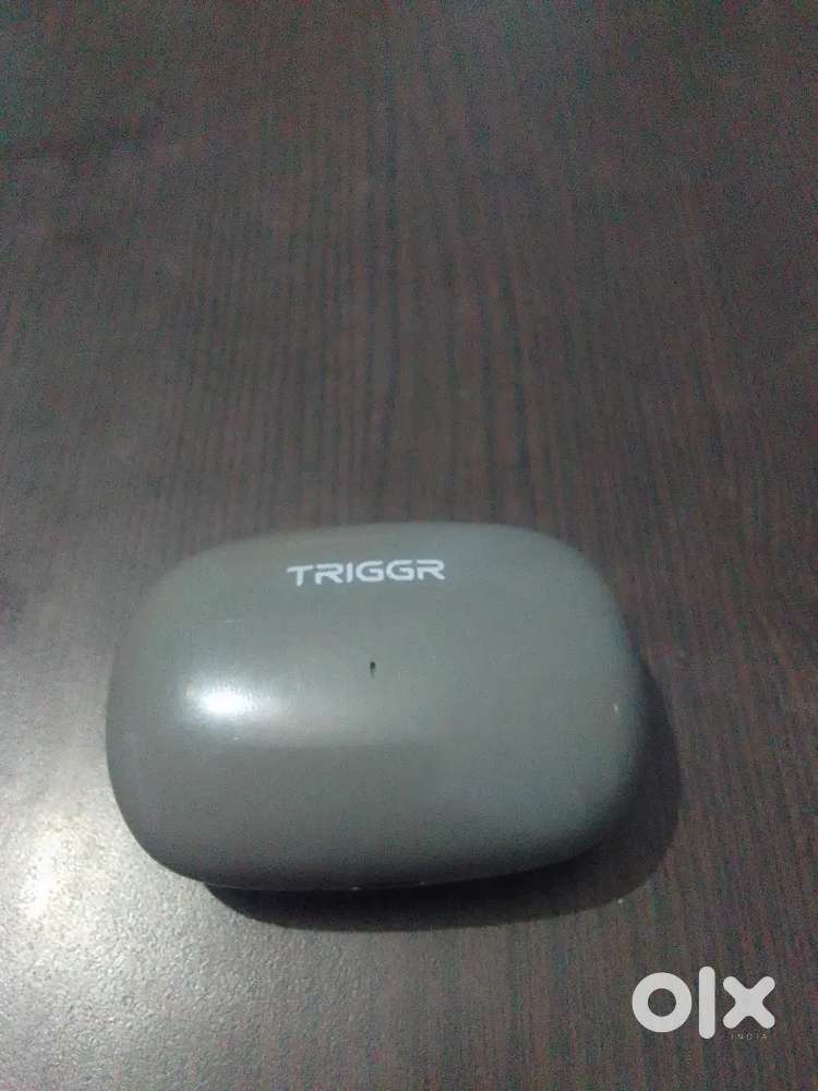Airbuds silver  colour
