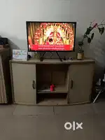 TV unit ( showcase) (To be assembled) or to be sold separately